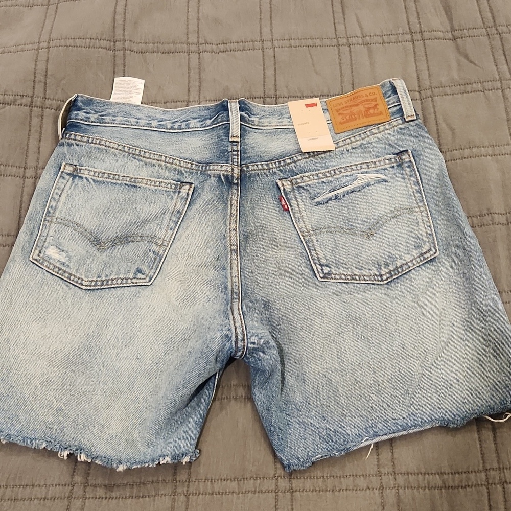 Levi's Light Blue Distressed Jean Shorts Size 32, New With Tags! - Picture 6 of 12